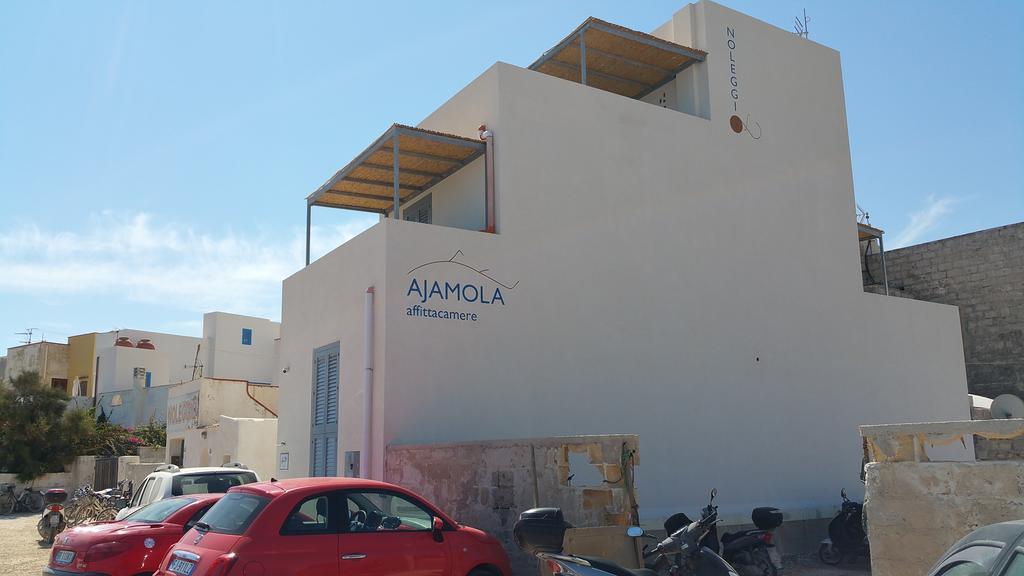 Ajamola Hotel Favignana Exterior photo